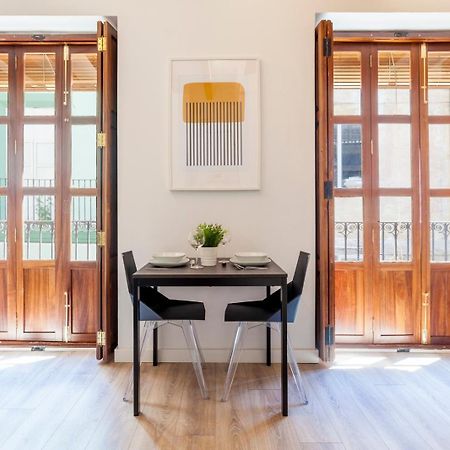 Modern Flat By Mercado Central In Ciutat Vella Valencia Bagian luar foto
